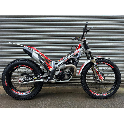TRS ONE R 250 EStart Electric Start £3850 TRS ONE R 250 EStart Electric Start £3850